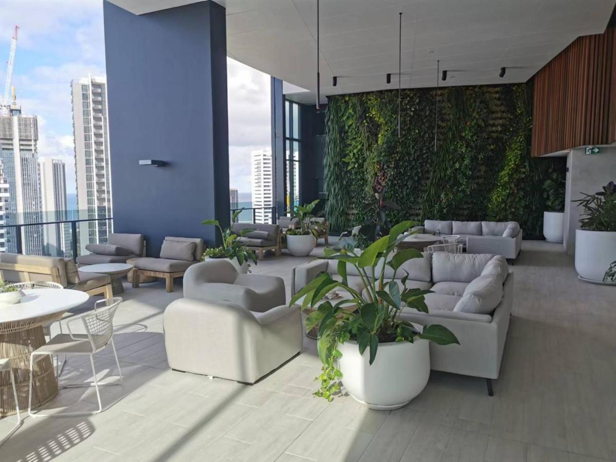 2 Bedroom Luxurious Family Apartment Next To Pacific Fair - Broadbeach Gold Coast Gc22 מראה חיצוני תמונה