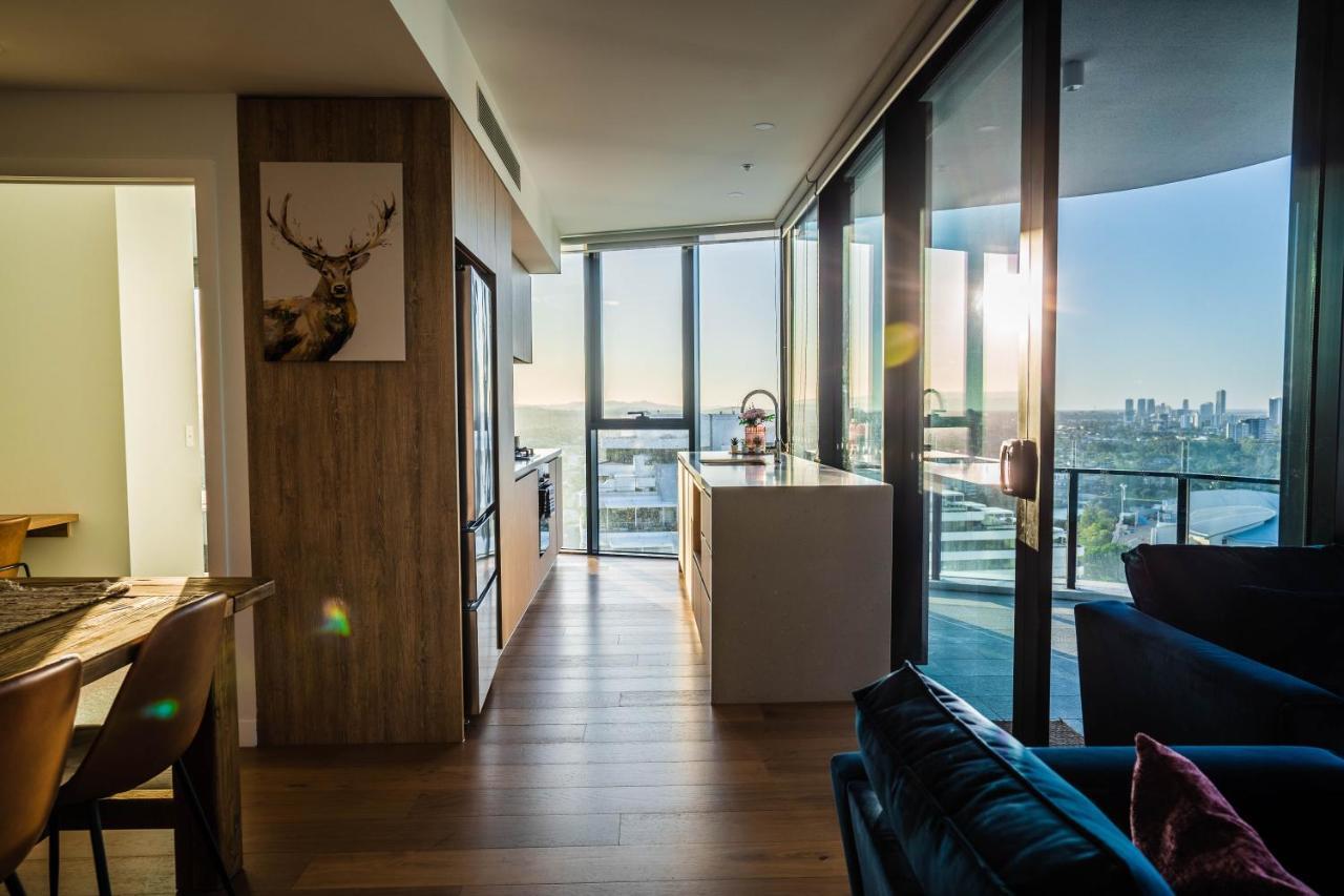 2 Bedroom Luxurious Family Apartment Next To Pacific Fair - Broadbeach Gold Coast Gc22 מראה חיצוני תמונה