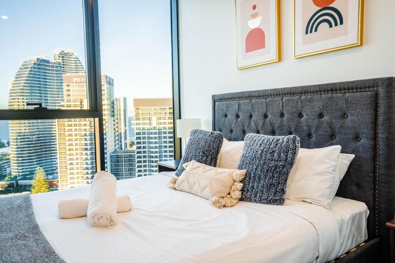 2 Bedroom Luxurious Family Apartment Next To Pacific Fair - Broadbeach Gold Coast Gc22 מראה חיצוני תמונה